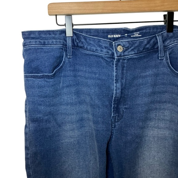 Old Navy Women's Deep Indigo Skinny Jeans - Picture 2 of 4